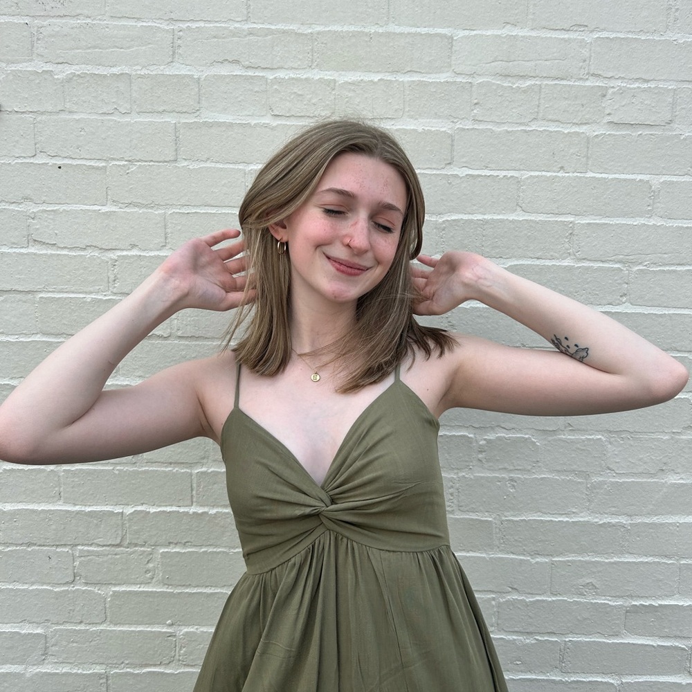 Meet your Posher, Emily